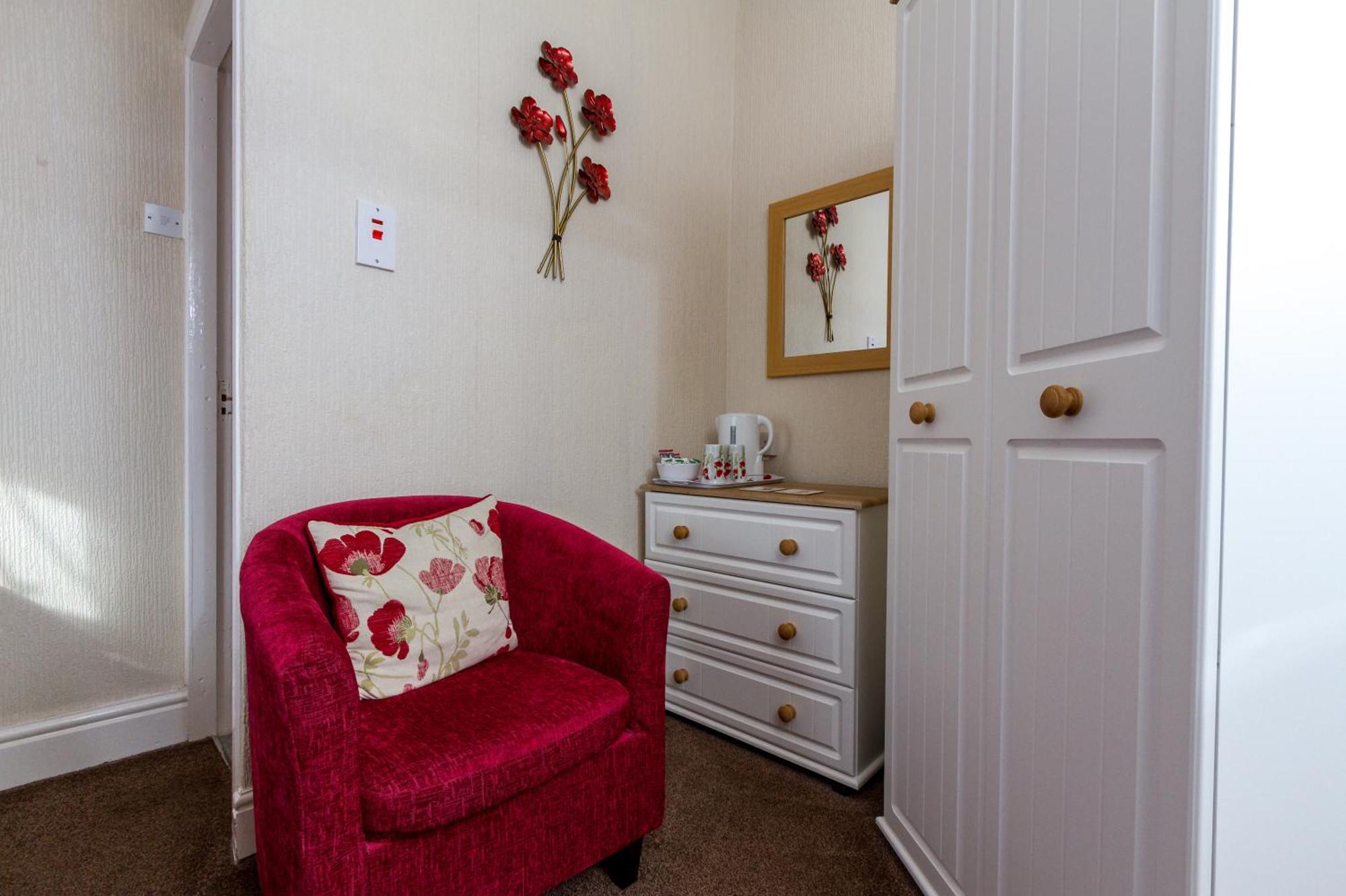 The Beechcliffe Hotel - Over 35'S Only Blackpool Room photo